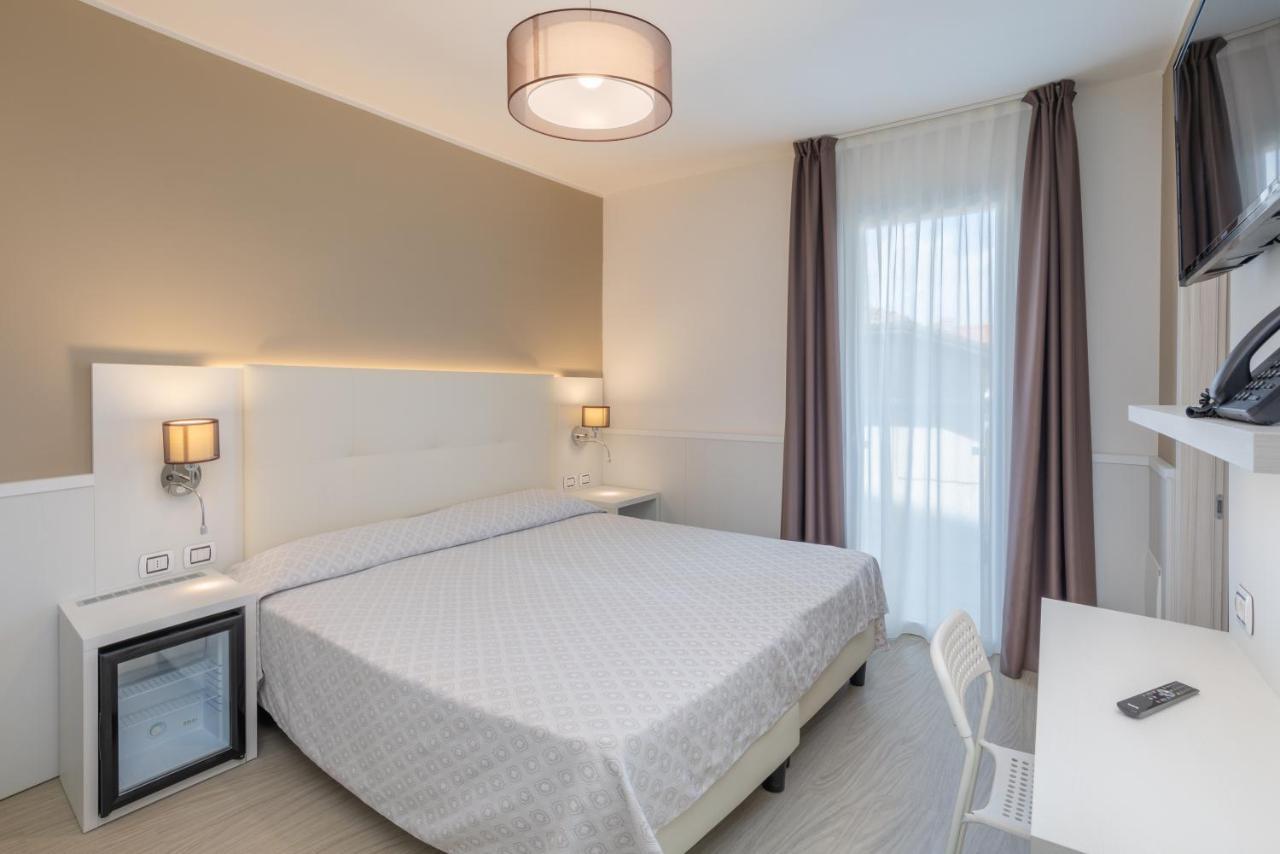 Hotel Garni' Serena Caorle Ngoại thất bức ảnh