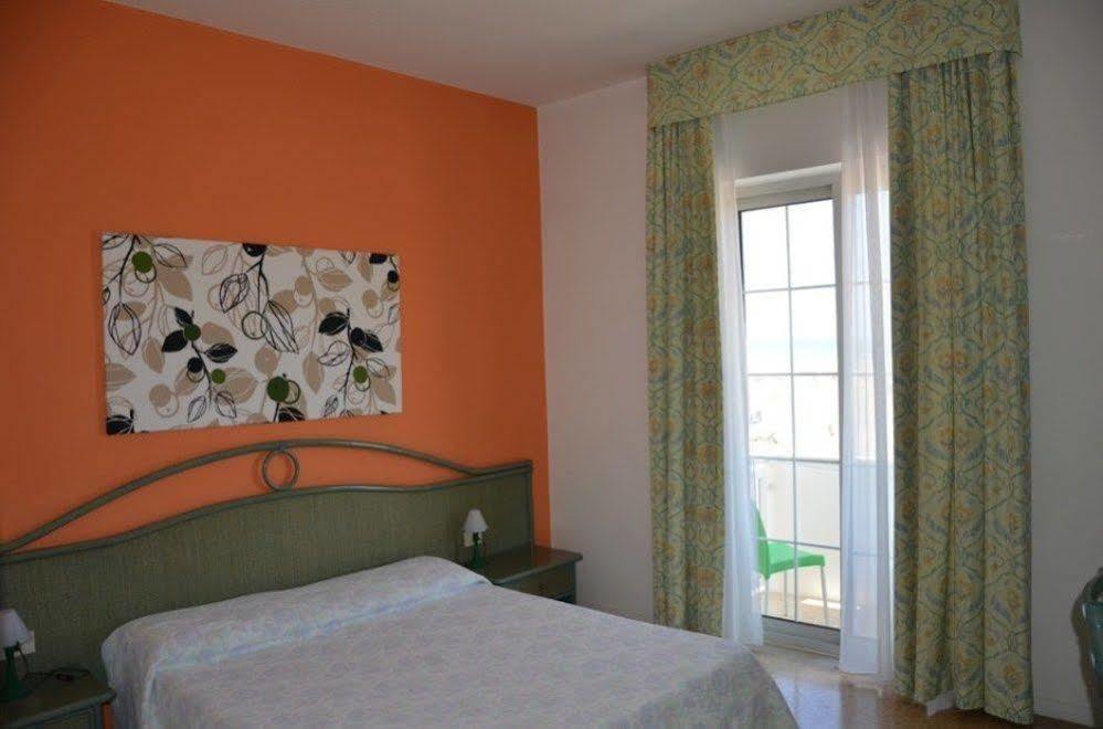 Hotel Garni' Serena Caorle Ngoại thất bức ảnh